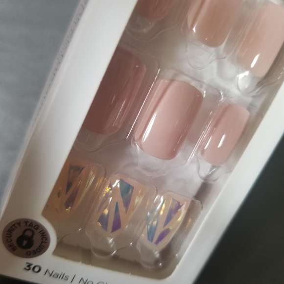 Press-on nails bundle - 3 sets - NIB - KISS, imPRESS, and Salon Perfect - Picture 11 of 14